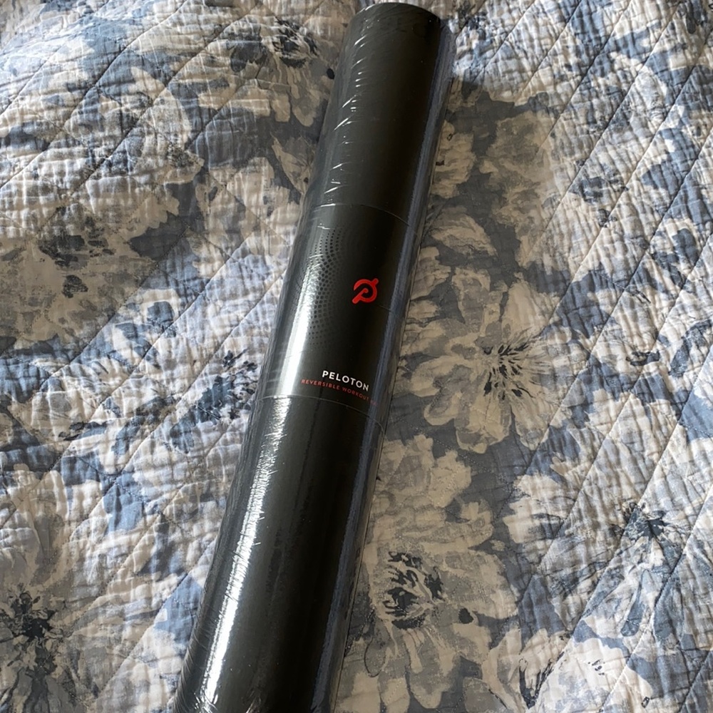 Peloton reversible mat